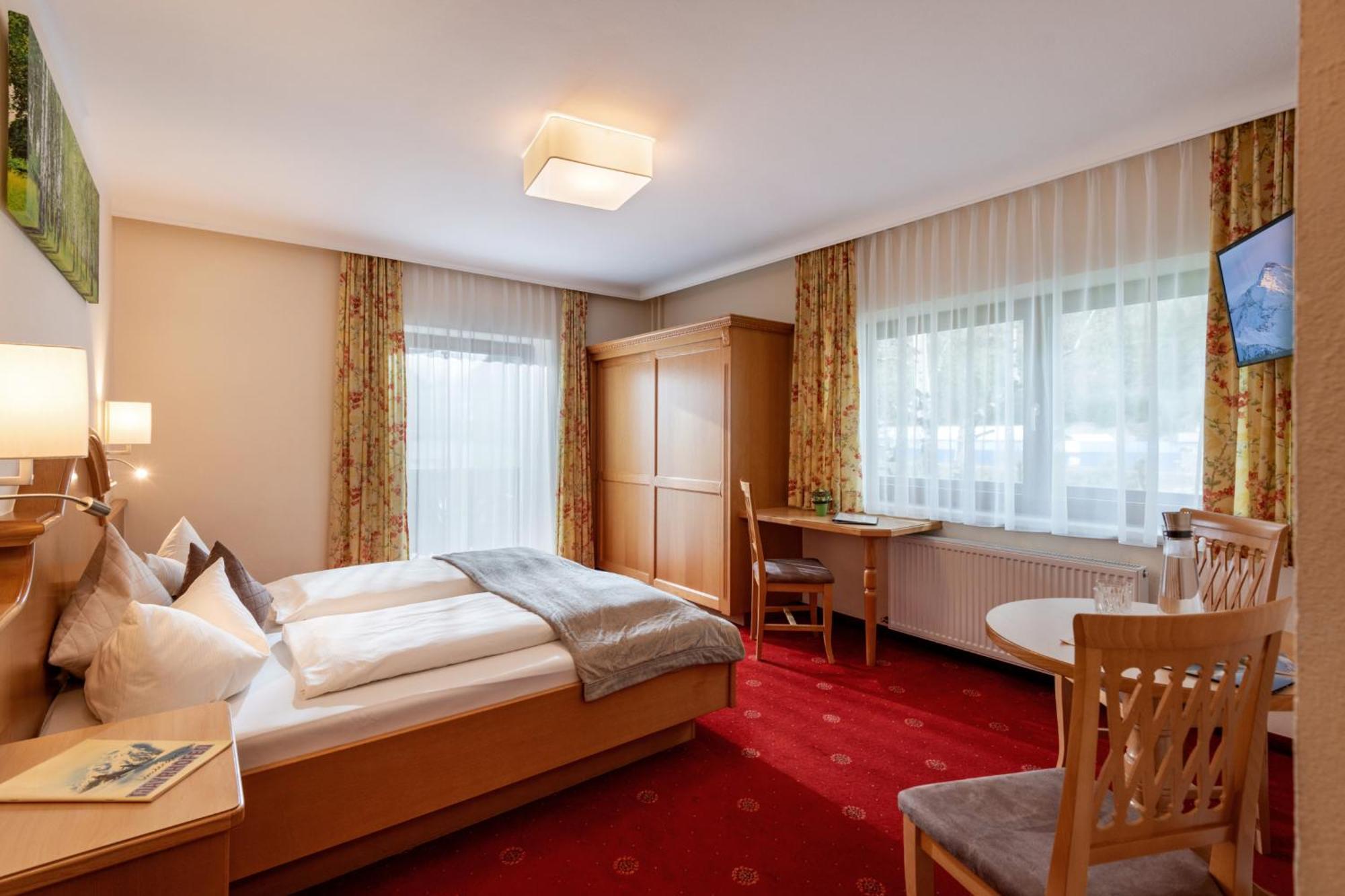 Hotel Garni Birkenhof Mayrhofen Exterior foto