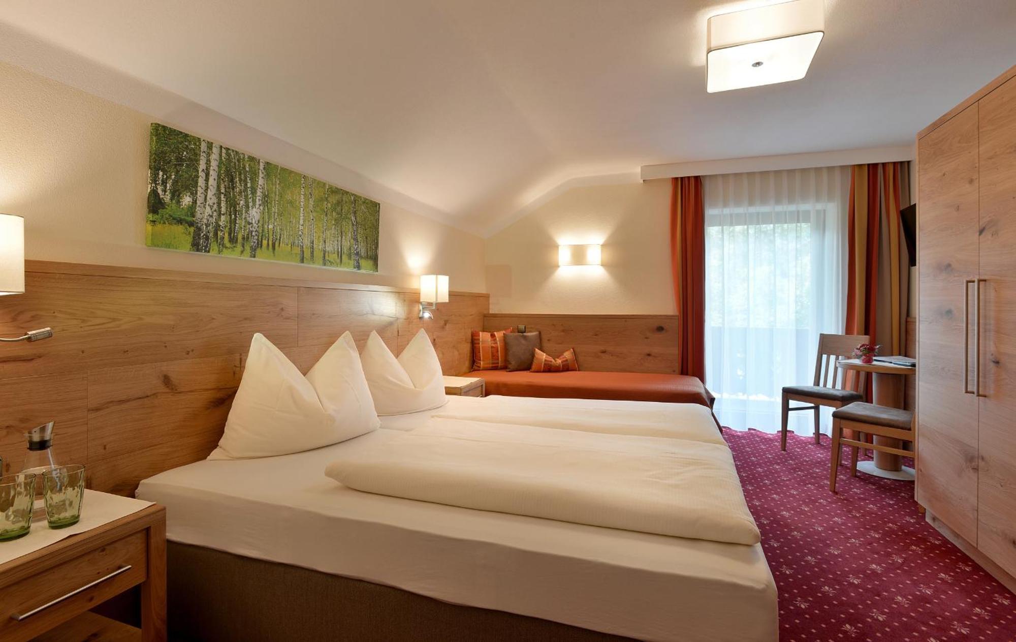 Hotel Garni Birkenhof Mayrhofen Exterior foto